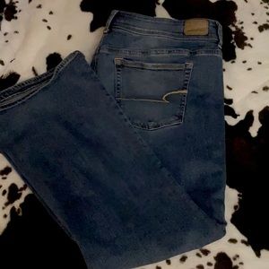 American Eagle women’s jeans